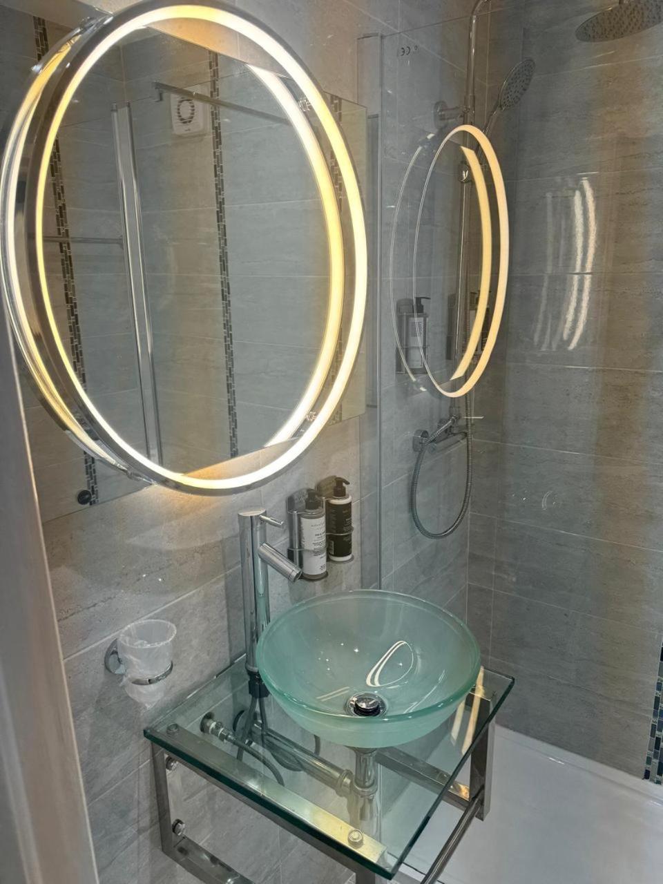 Ellan Vannin Hotel Дуглас Екстер'єр фото