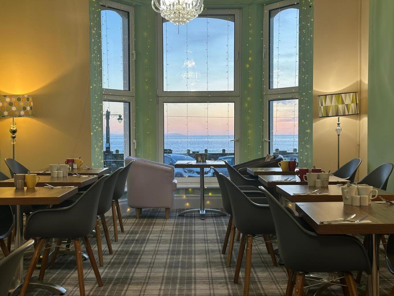 Ellan Vannin Hotel Дуглас Екстер'єр фото